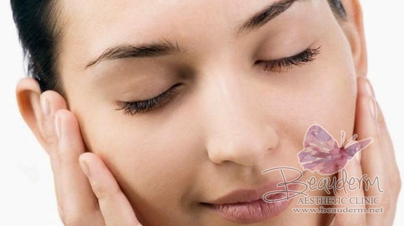 Akhir Pekan Tiba, Lakukan Perawatan Peeling Wajah Yuk